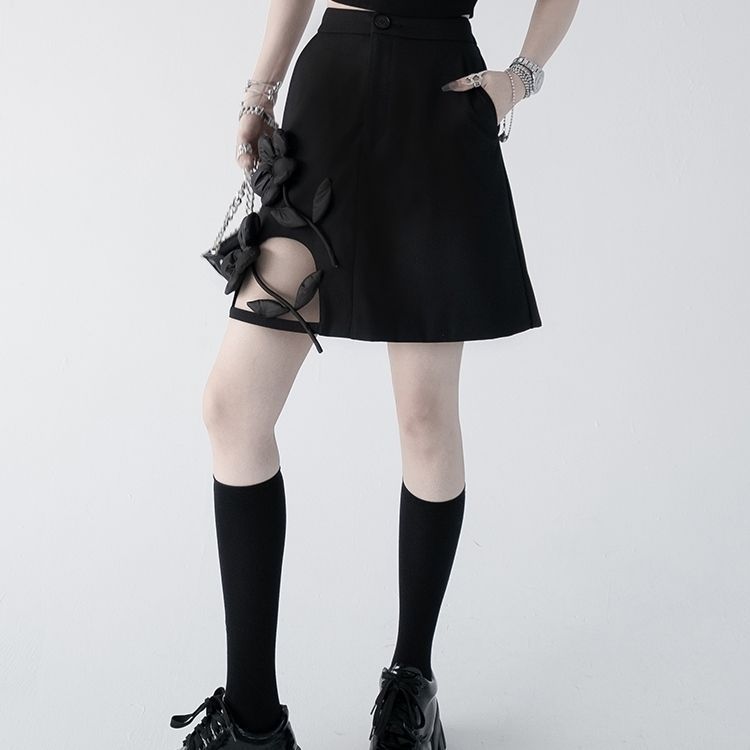 Gonna a trapezio con fiori