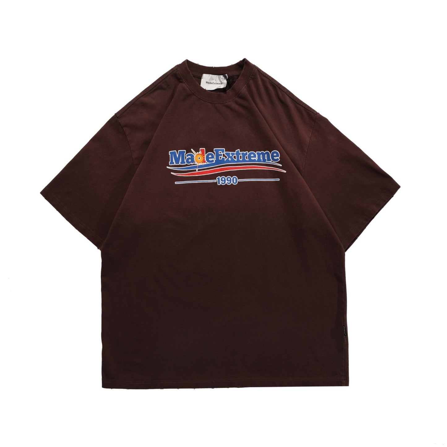 T-shirt a maniche corte lavata e rovinata