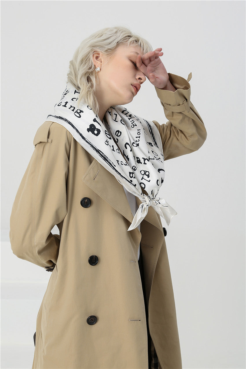 Sciarpa in twill con stampa a lettere