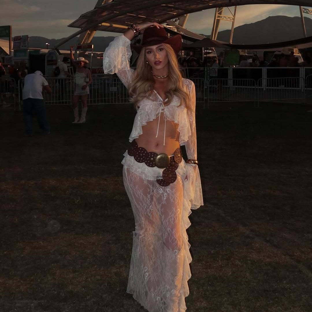 Gonna trasparente sexy in pizzo con maniche svasate e volant