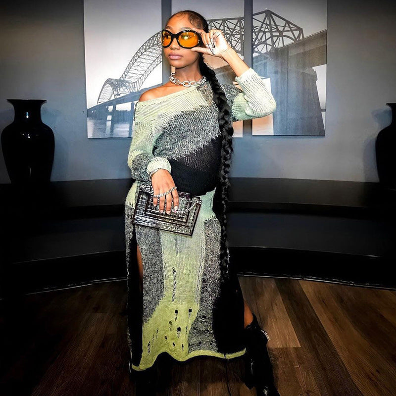 Abito lungo aderente a vita alta con scollo tondo in maglia a maniche lunghe