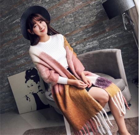 Nuova sciarpa lunga e calda con frange scozzesi alla moda