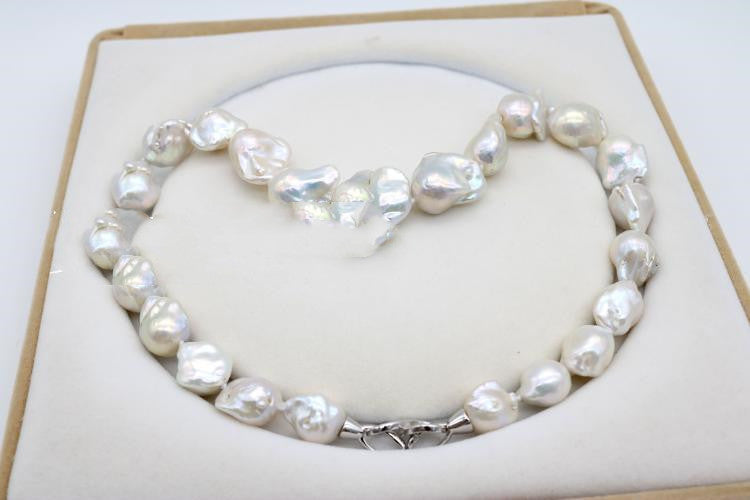 Collier de perles baroques Glare