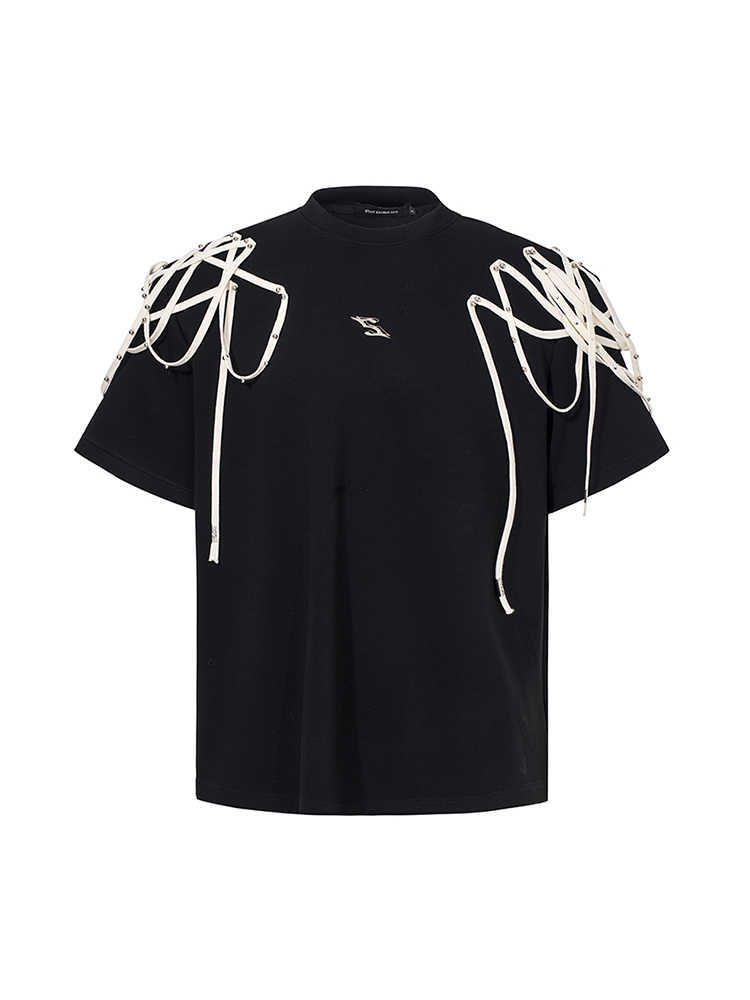 T-shirt à manches courtes avec épaulettes rembourrées et ruban riveté