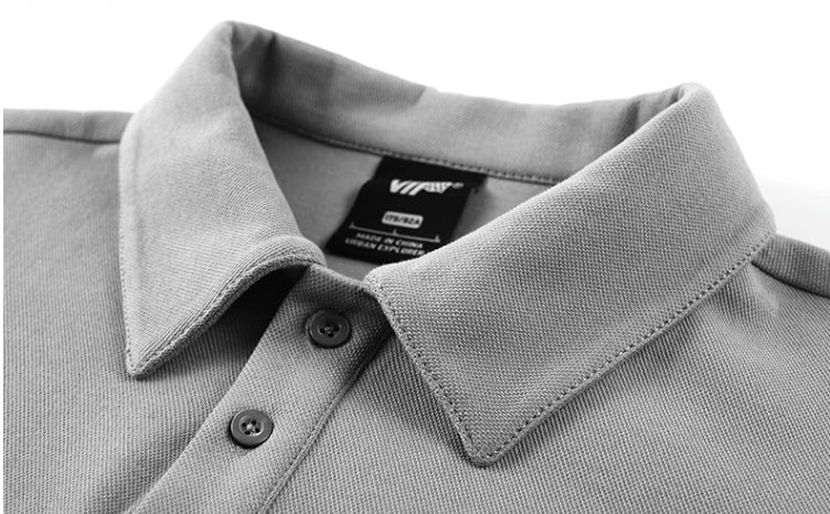 Polo da uomo con giunzioni alla moda