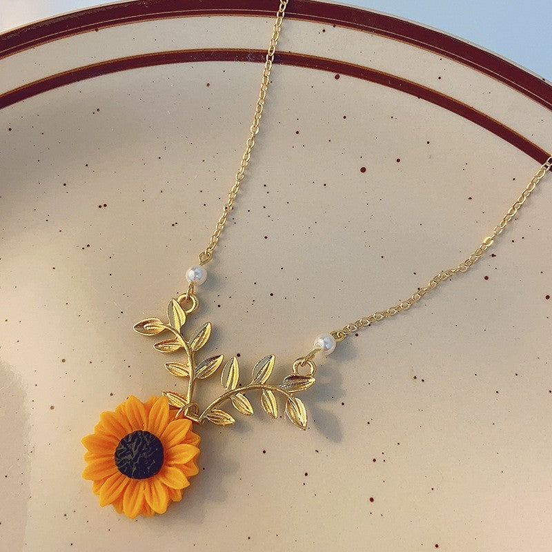 Sunflower Pearl Necklace