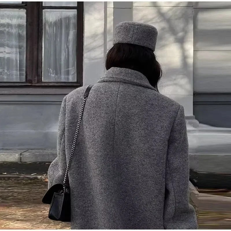 Cappotto lungo in lana con bottoni da donna