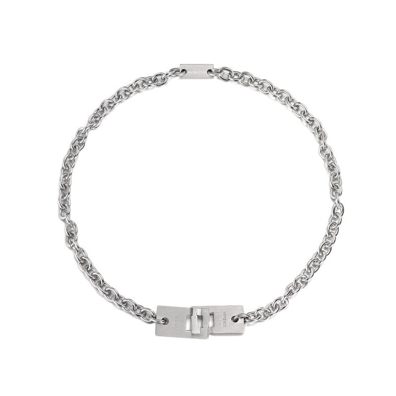 Collier de style sombre avec pendentif hip-hop personnalisé