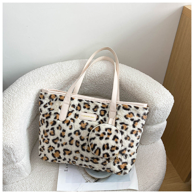 Borsa da ascella casual con stampa leopardata in stile western, alla moda e pelosa