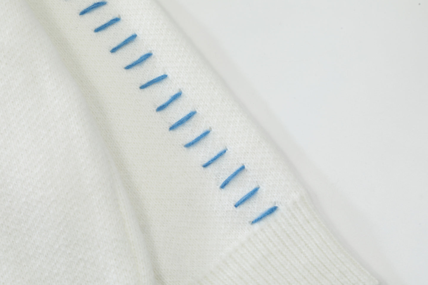 Cardigan Tricoté Ours Brodé Pull