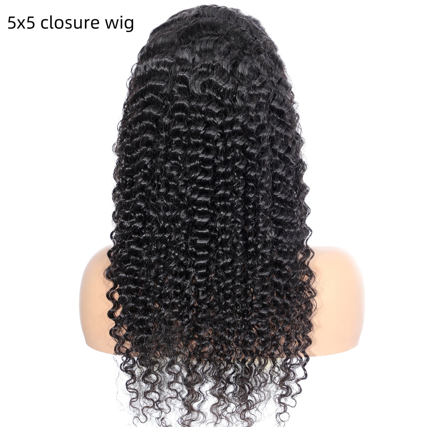 Copricapo in pizzo personalizzato alla moda