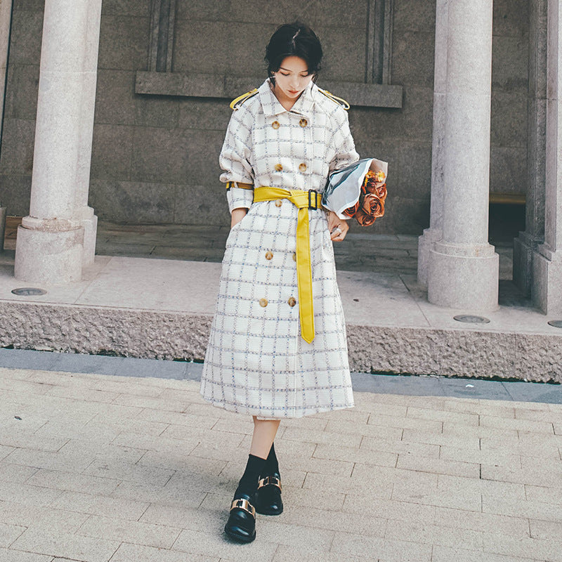 Cappotto di lana beige a quadri coreani di media lunghezza