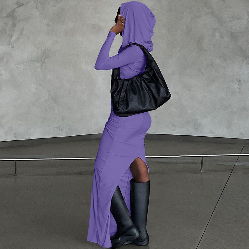 Robe à capuche à manches longues et coupe ajustée