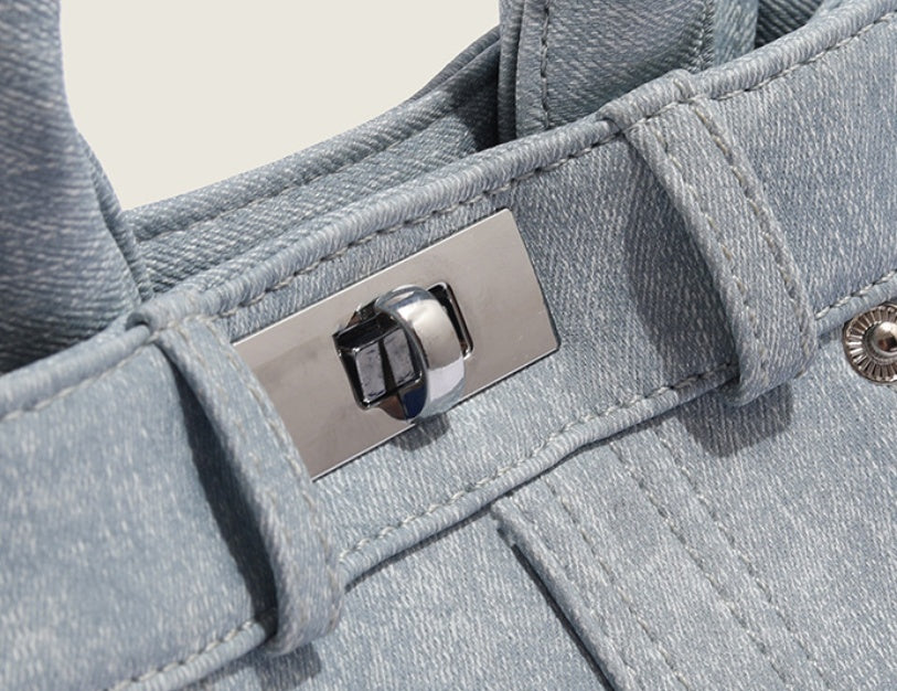 Borsa a mano in denim personalizzata alla moda