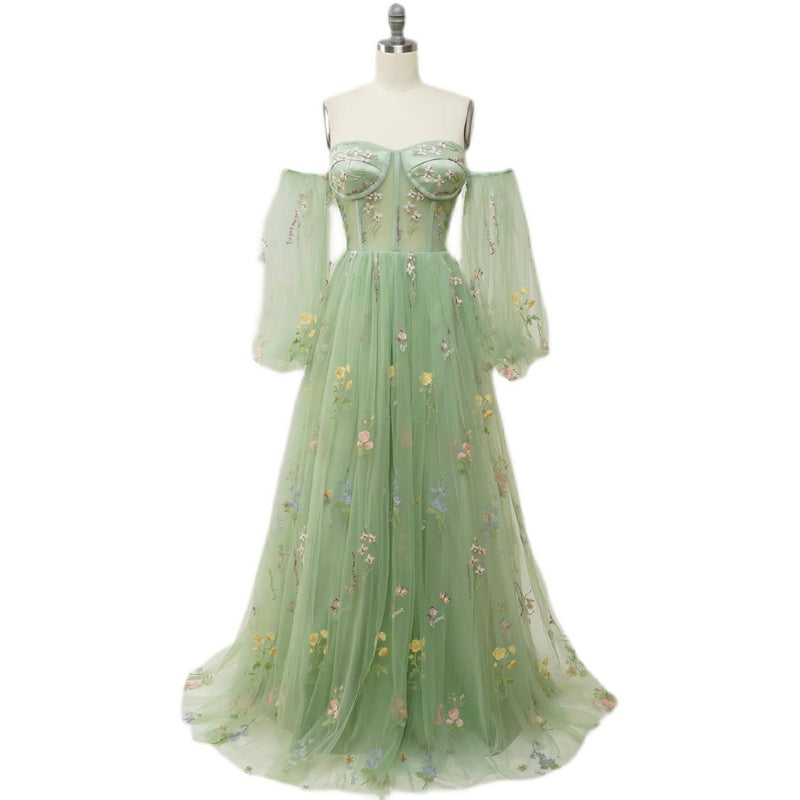 Robe bustier à une épaule et motif floral