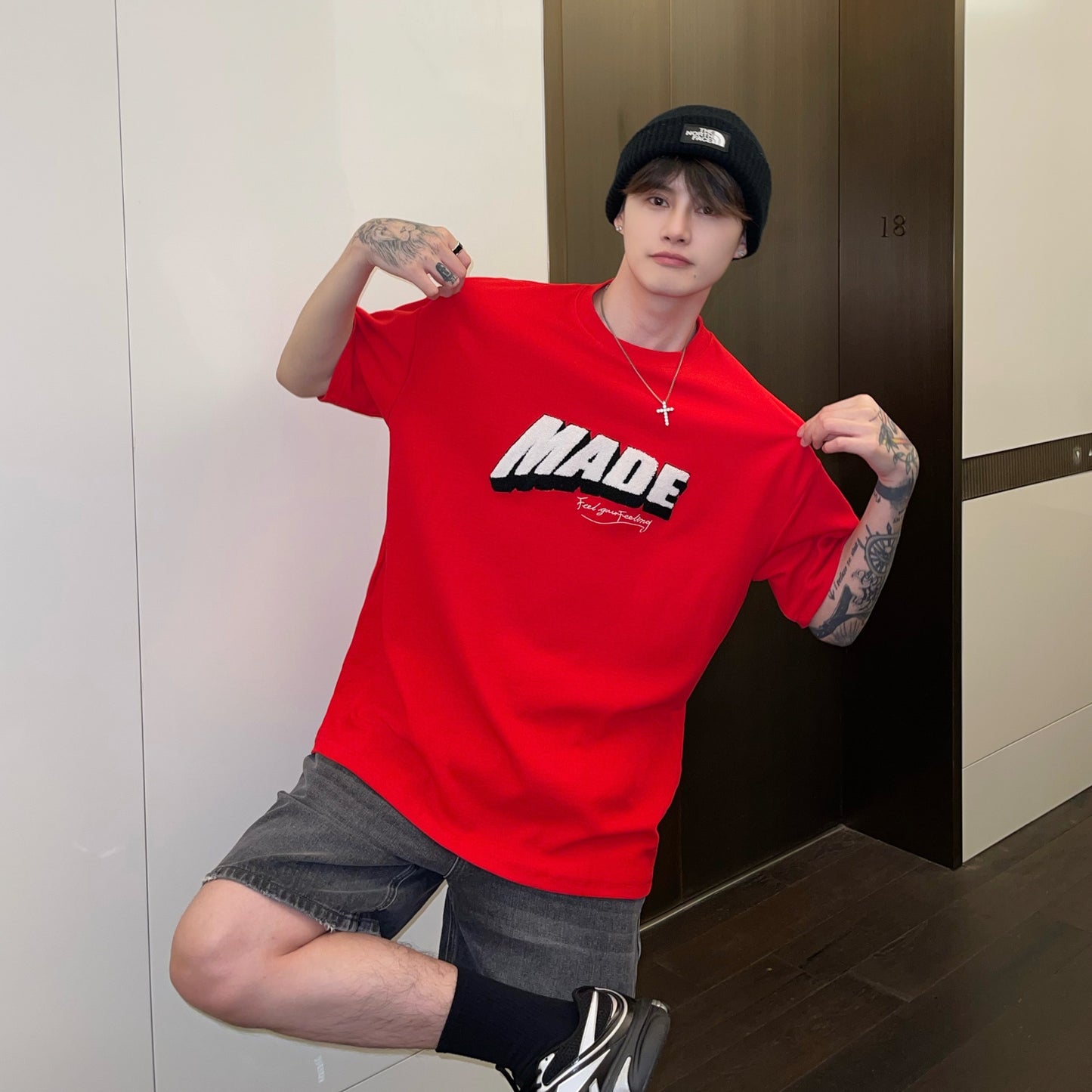 Flocked Lettering Loose Casual Round Neck Short Sleeve T-Shirt