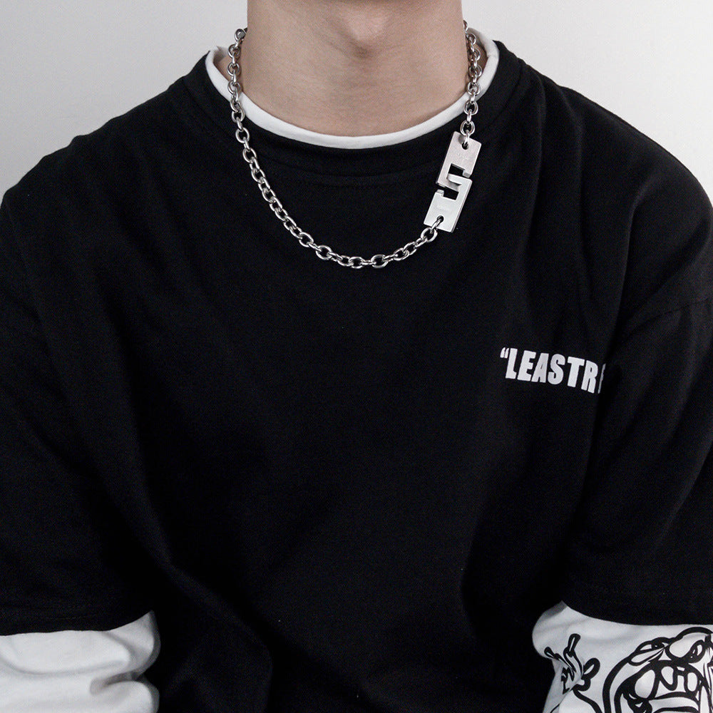 Collier de style sombre avec pendentif hip-hop personnalisé