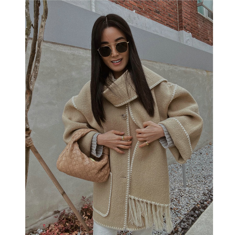 Écharpe/manteau ample en laine d'agneau