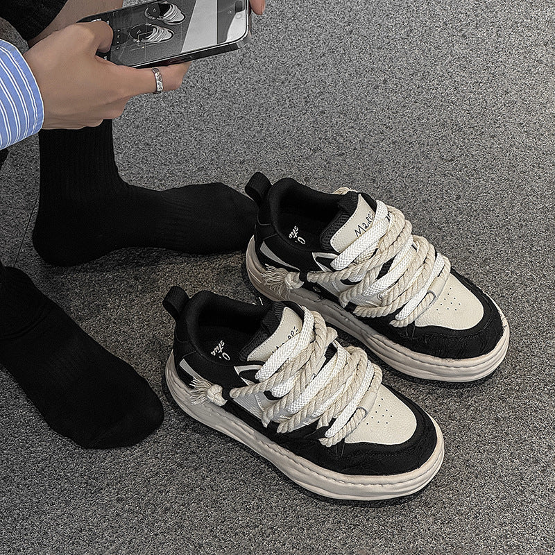 Chaussures décontractées invisibles à semelle dissoute augmentant la hauteur