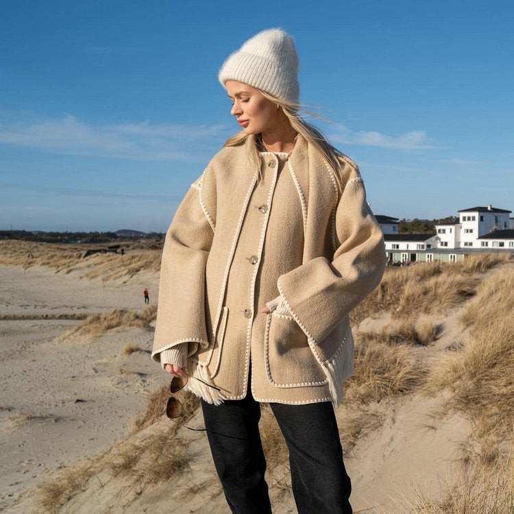 Écharpe/manteau ample en laine d'agneau