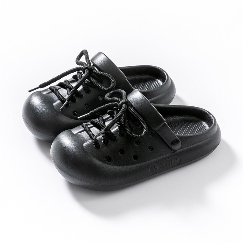 Sandali con punta chiusa e lacci