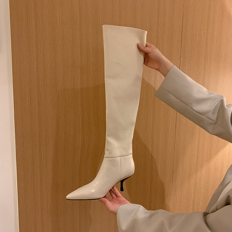 Bottes à talons aiguilles au-dessus du genou et à bout pointu