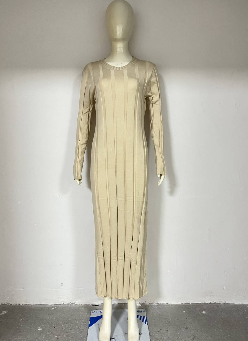 Round-neck Long Knitted Dress Solid Color Women