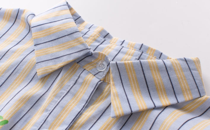 Maglietta con lettere graffiti