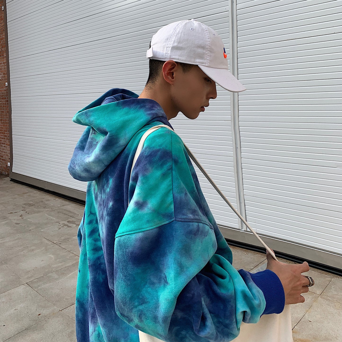 Gradient tie-dye sweater