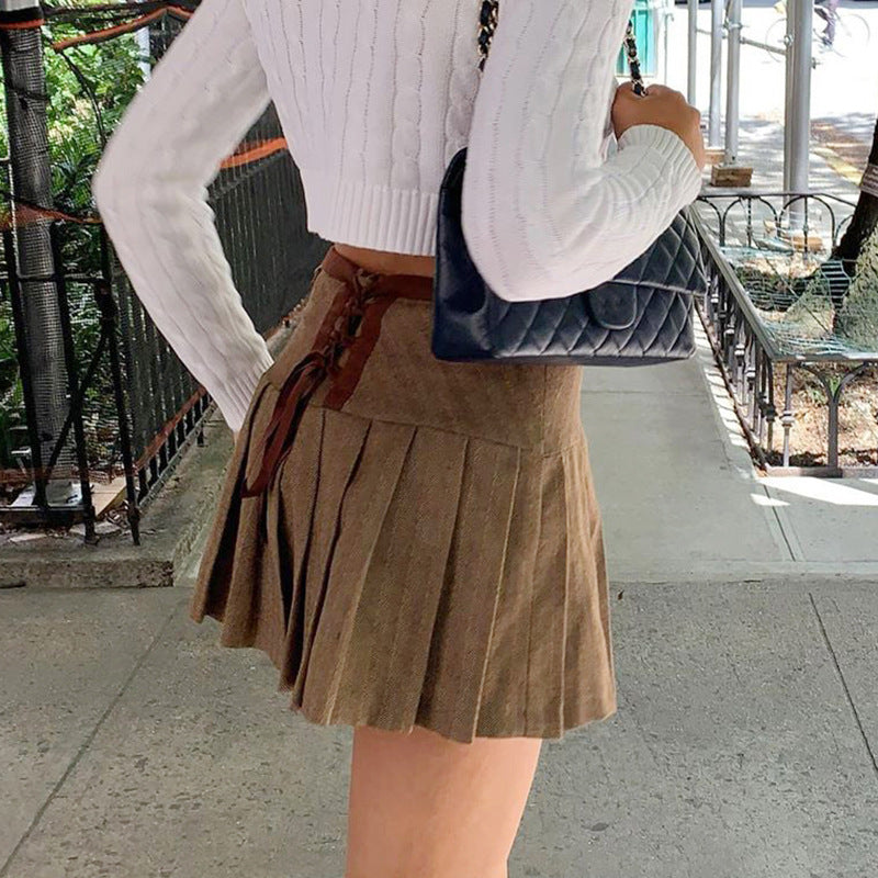 Sexy Tight-Fitting Solid Color Simple Pleated Skirt