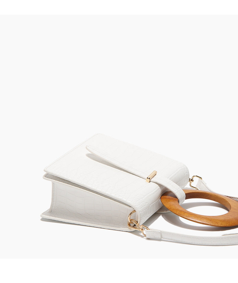 Niche shoulder messenger small square bag ，