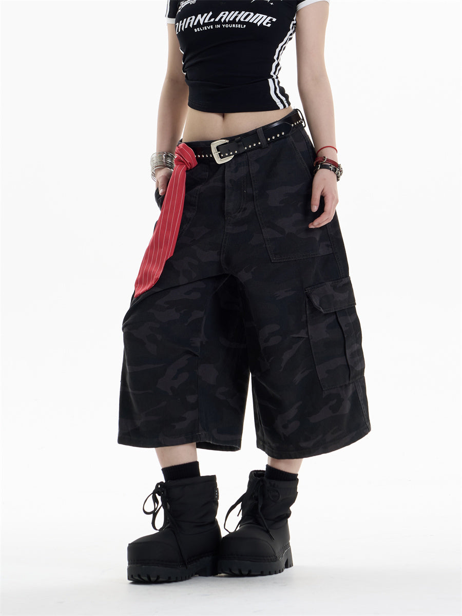 Women's Multi-pocket Camouflage Workwear Cropped Pants Straight Shorts