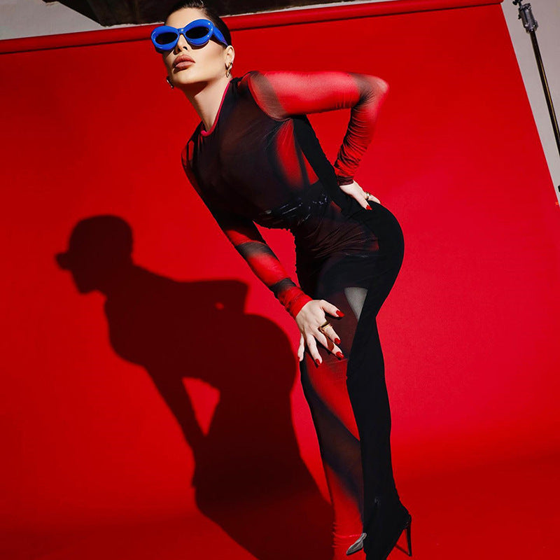 Abito con stampa in rete trasparente alla moda