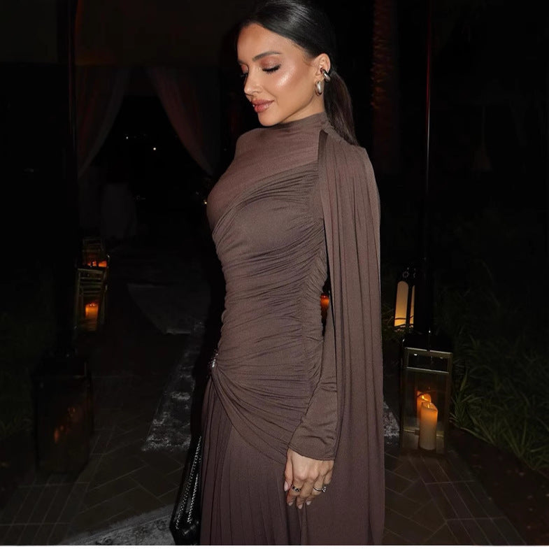 Robe unie à manches longues plissées, coupe ajustée et coupe slim