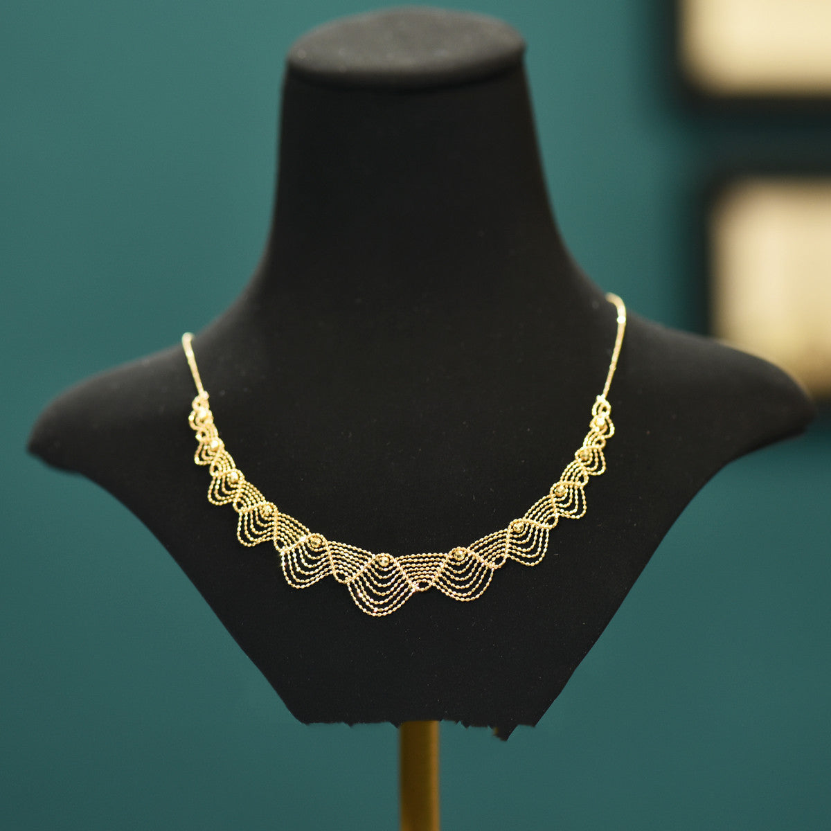 Fashion 18k Gold Lace Necklace