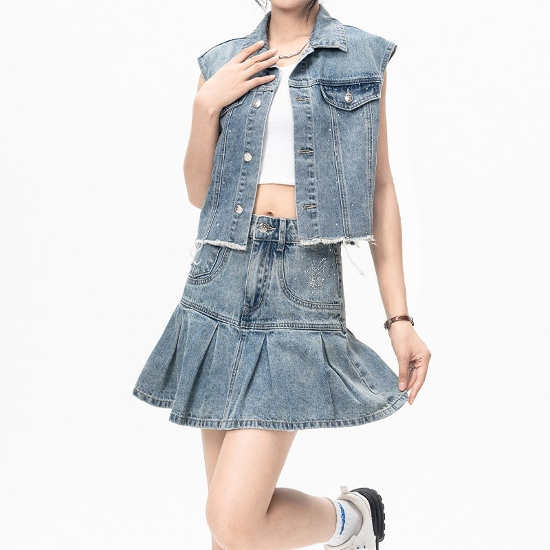 Petite Sleeveless Sequin Pleated Skirt Set