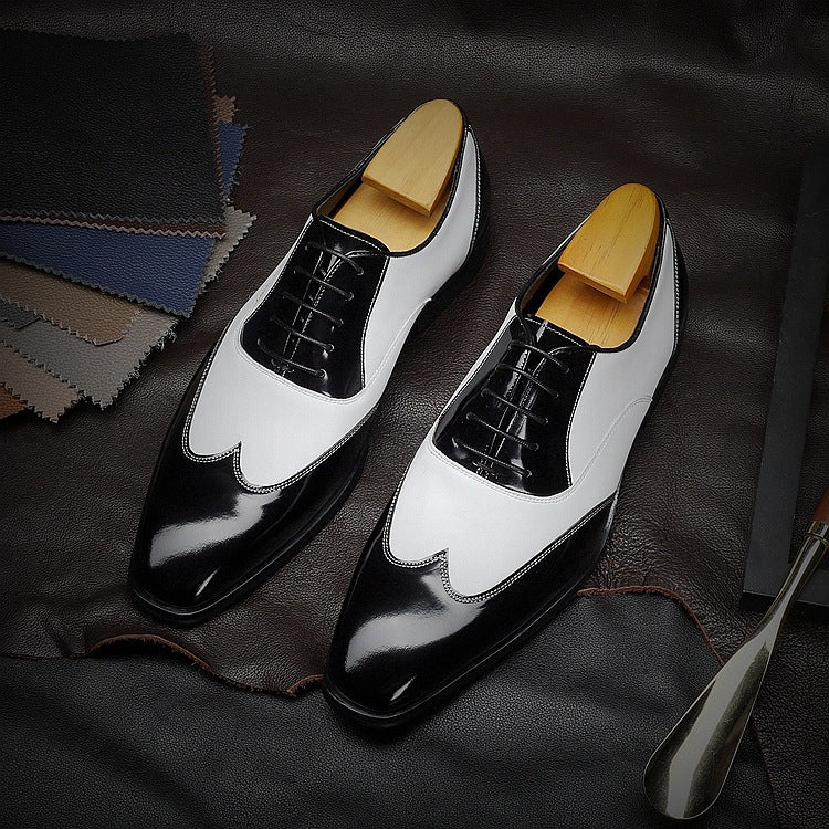 Chaussures de costume pointues en cuir de vachette noir et blanc rétro pour homme