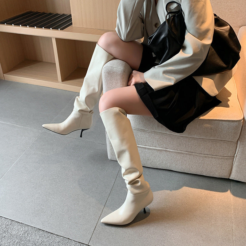 Bottes à talons aiguilles au-dessus du genou et à bout pointu
