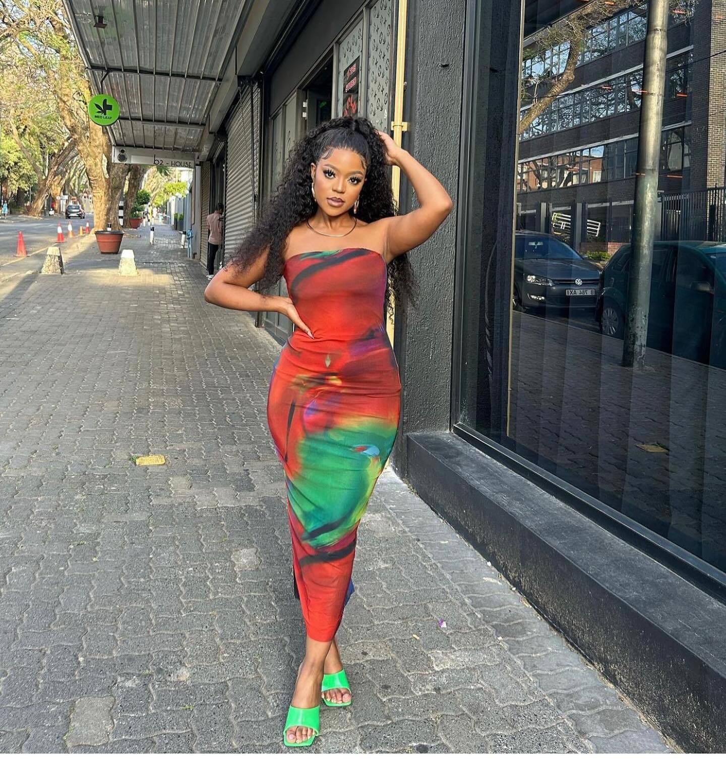 Robe tube imprimée à col dénudé, taille ajustée, dos nu, sans manches