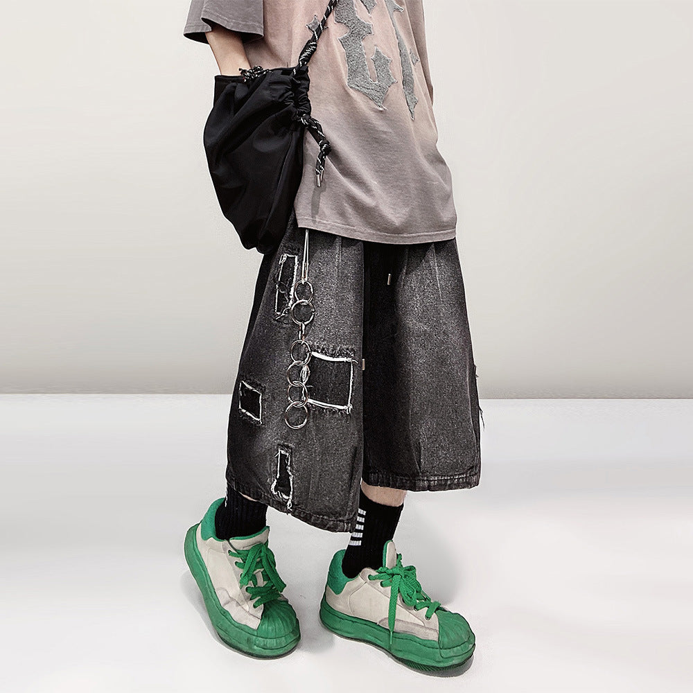 Pantaloncini corti vintage estivi in denim a gamba larga con toppe vintage