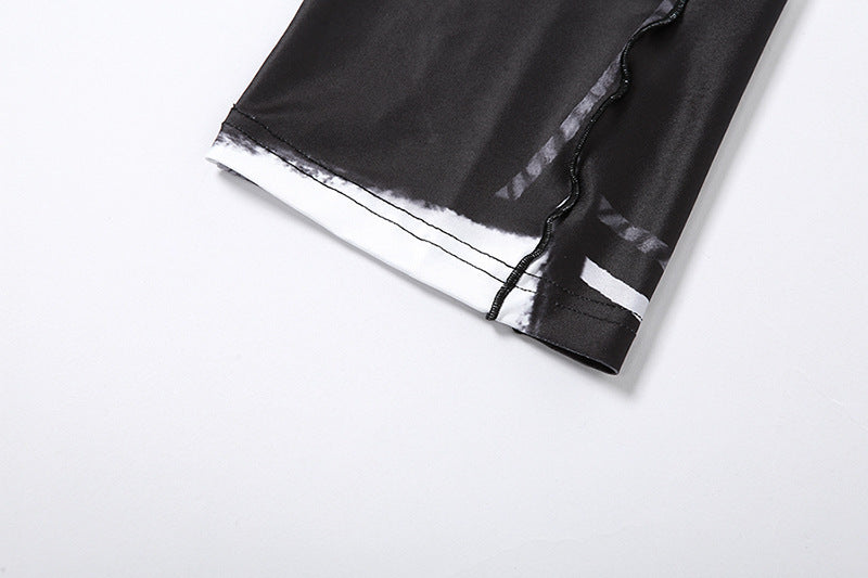 T-shirt imprimé à col rond, coupe ajustée