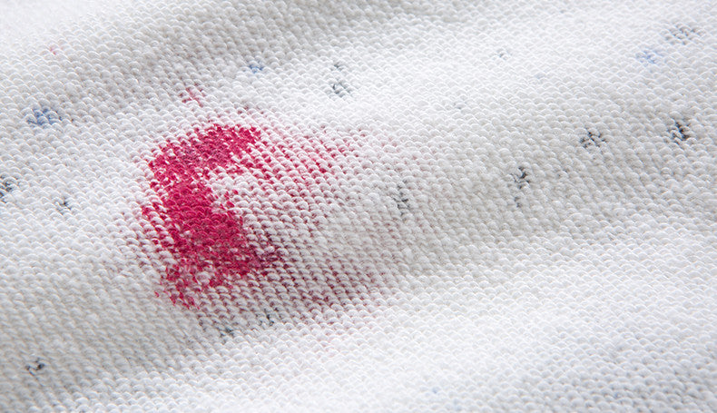 Sweat-shirt avec des éclaboussures d'encre