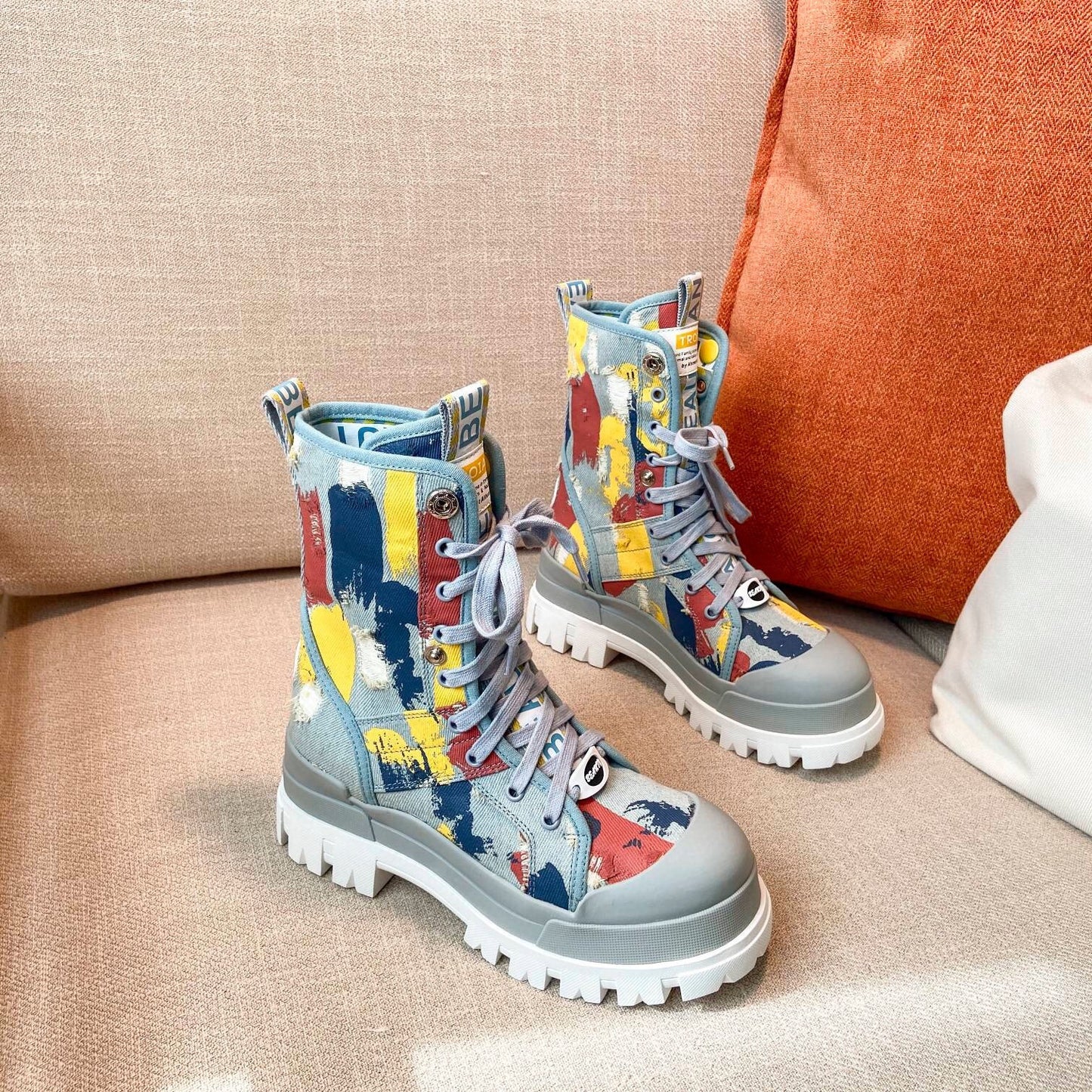 Canvas graffiti boots