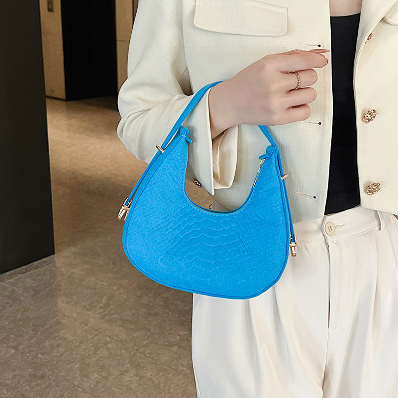 Western Style Handbag Fashion