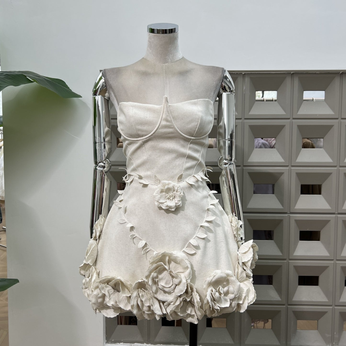 Exquisite 3D Handmade Floral Bustier Waist-cinching Dress