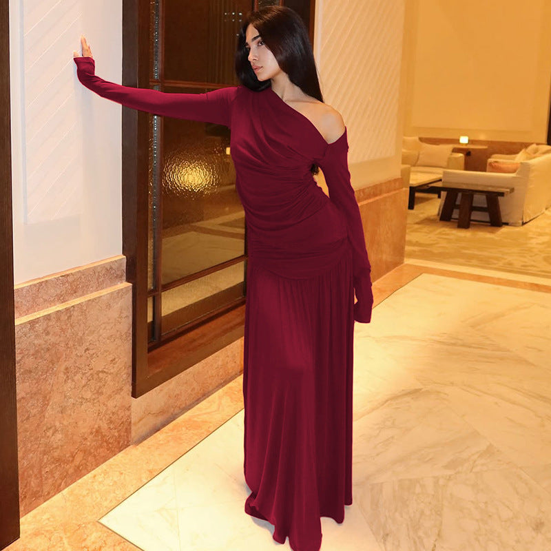 Nouveau costume élégant à manches longues et jupe plissée ajustée