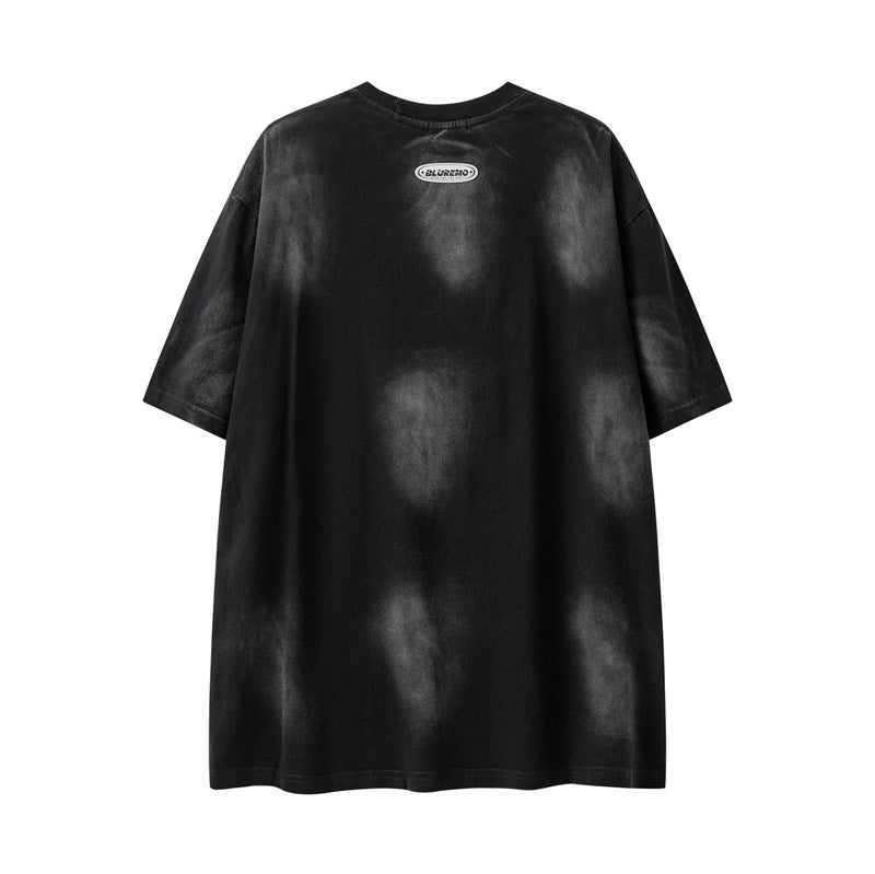 T-shirt coordinata comoda e alla moda, stile tie-dye e casual