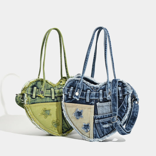 Sac en jean, grand format, à porter sous le bras, design original.