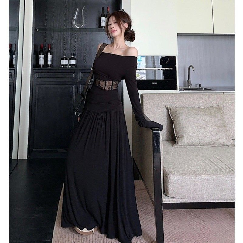 Lady's Off-shoulder Top And Skirt Set
