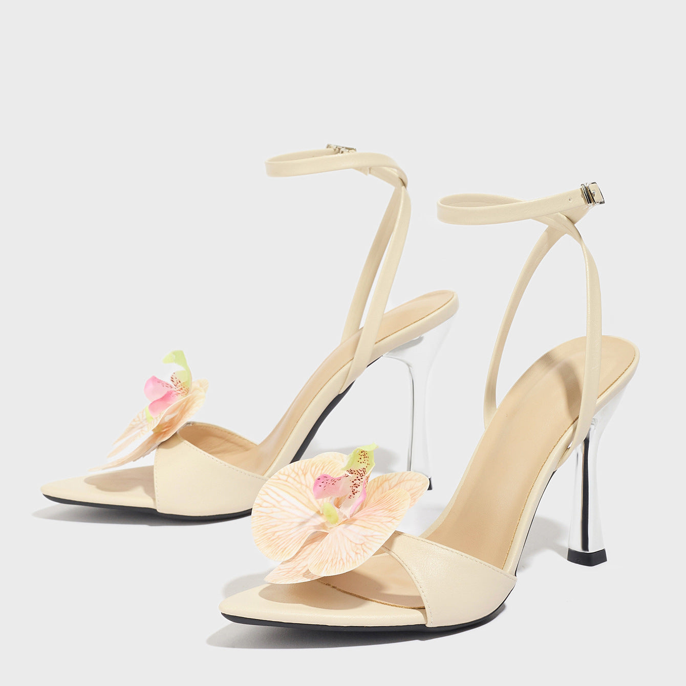 Three-dimensional Flower Pointed-toe Stiletto Sandals